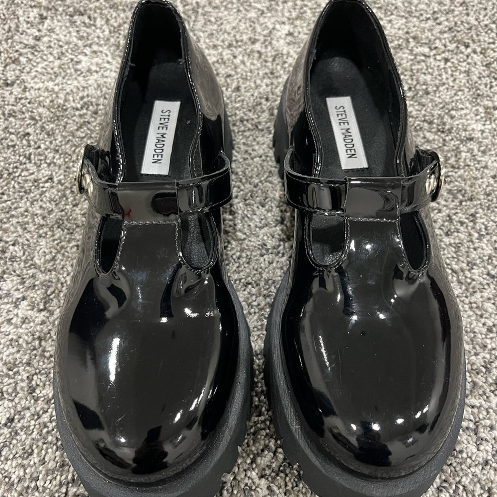 Steve Madden Glossy Black Mary Jane Shoes
